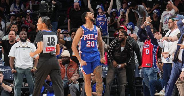 芒果体育直播nba-佩恩32+10创生涯新高！杰罗姆26+8 费城主场逆转灰熊